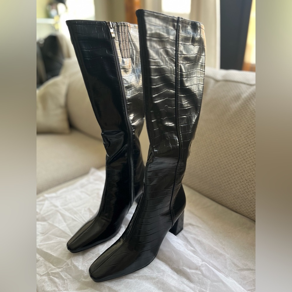 Size 9 Black 3in Heel Faux Croc Print Boot
